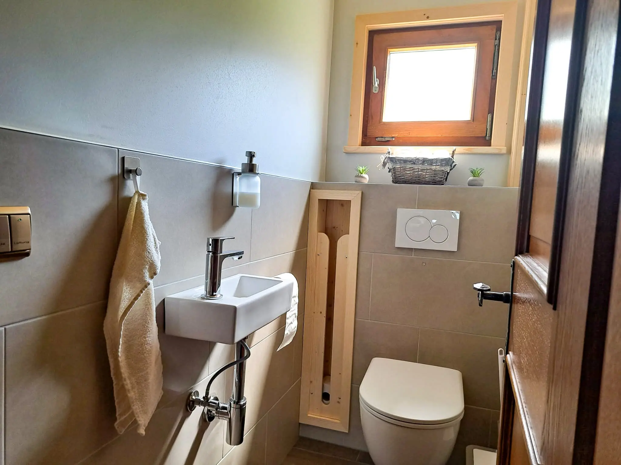 Casa Christine Garfrescha, sep. WC